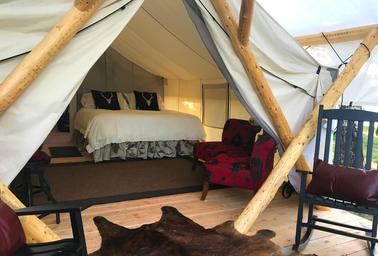 Homepage slide for The Lodge at Heritage Ranch - Bozeman Montana