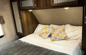 Fully Furnished, loaded RV-Bunkhouse!