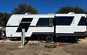 Brinkley Love! 2025 Model I 275 Luxury Camping!