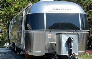 Airstream Globetrotter 27FB