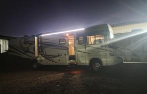 Luxury Georgetown 351DS Class A RV Rental!