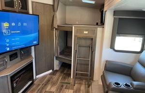2021 Bunkhouse / KING Bed!!!  ***Delivery Only***
