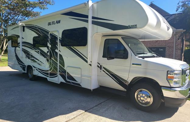 2022 Thor Motor Coach Outlaw Class C 29J