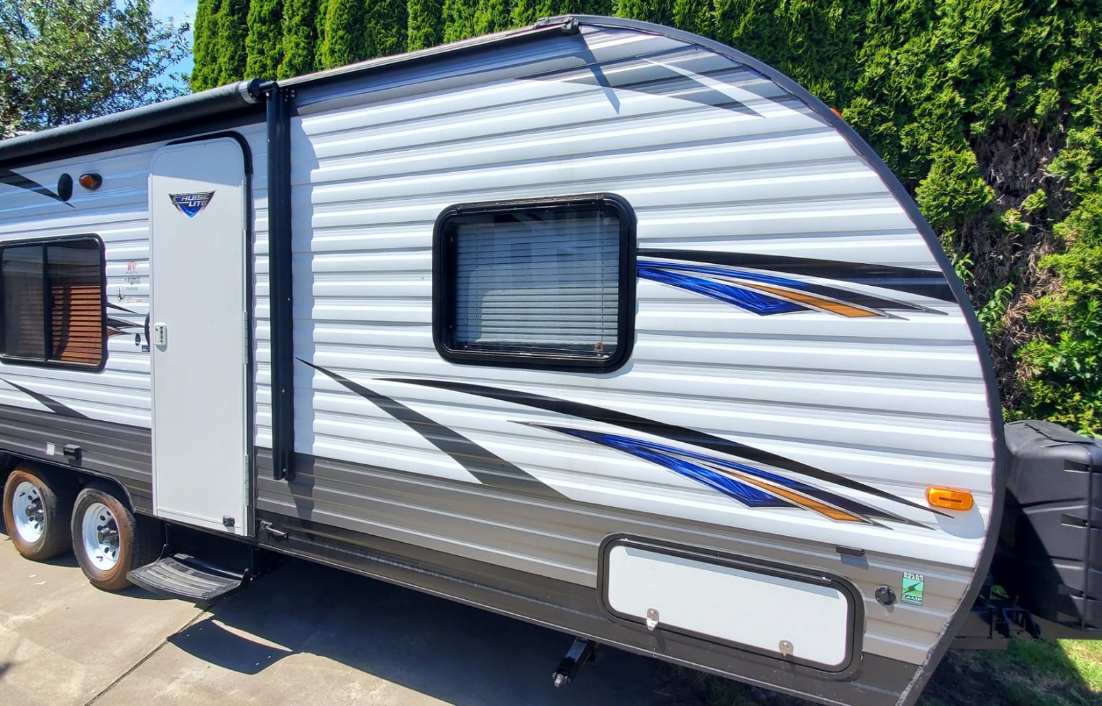 Adventure Awaits - "Rosemary" Spacious Bunk House!