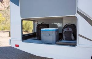 2016 Model, 23ft | Solar + Generator | Discounted!
