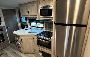 BRAND NEW! 2025 Catalina Legacy 293QBCK Bunk House