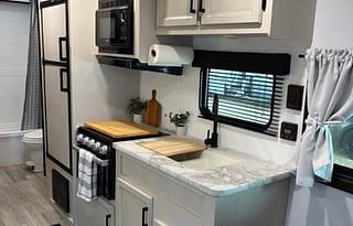 2022 Jay Flight SLX 8 264BH RV rental photo 1