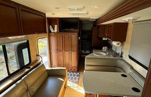 2013 Thor Motor Coach ACE 29 2