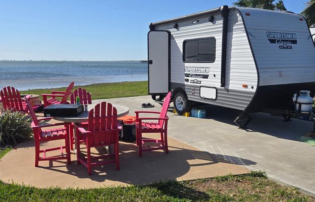Cozy Travel Trailer-Delivery&Setup Only-No pickup