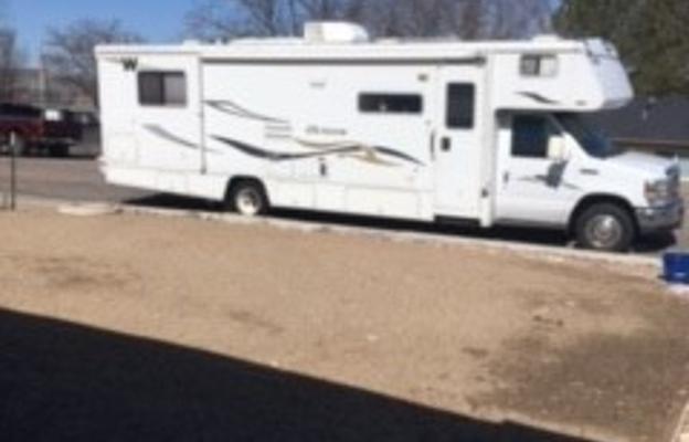 2008 Winnebago Outlook 31C