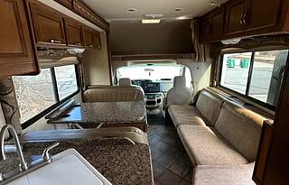 2015 Thor Motor Coach Four Winds 28Z