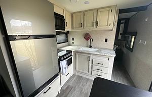 2023 Jayco Jay Flight 274BH RV rental photo 7
