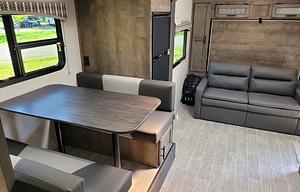 26' 2021 Sonic Bunkhouse - Sleeps 6 + 1 Child