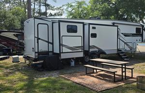 2021 Chaparral 367BH RV rental photo 3