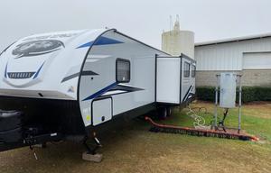 Genesis - 2021 FR Cherokee 30DBH-L (Delivery Only)