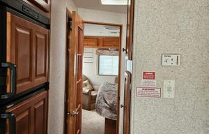 2005 Gulf Stream RV Sun Voyager - Gas 34B