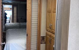 2007 Newmar Kountry Star 4002 RV rental photo 23