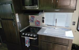 2018 Keystone RV Summerland 2600TB