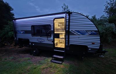 AR's Salaam fsx 179DBK (off-grid capable)