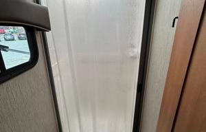KOURTNEY 2019 NeXus RV Phantom 25P