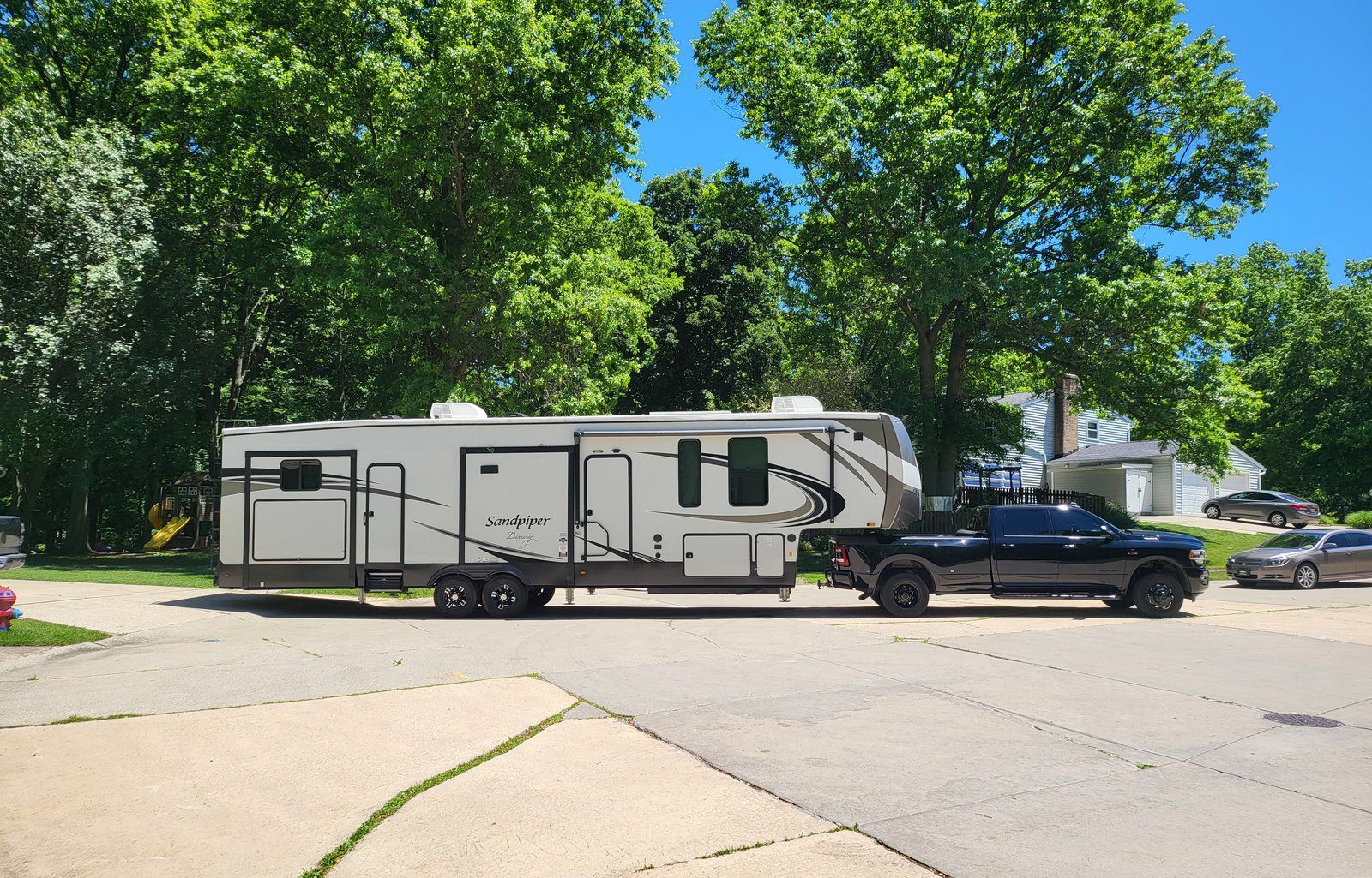 Grand Large Family Getaway/3TVs & 1 1/2 Bath
