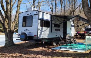 Brand New East to West Silver Lake 20KRDLE