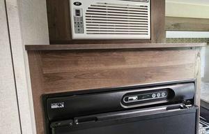 2014 Spree E196S RV rental photo 11