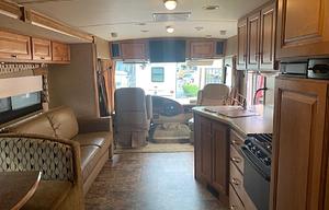 2014 Winnebago - Vista 35B