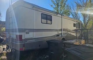 1999 Ford company Mexico Ford Motorhome chassis RV rental photo 1