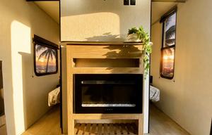 NEW 2025 ! Sugar Wolf ! Double Bunks • Sleeps 8