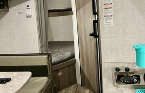 Great Family Getaway w/ Bunks.  Sleep 8.