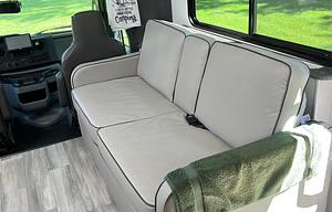 2023 Forest River RV Sunseeker Classic 3050S Ford RV rental photo 14