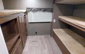 Fireside RVs Heartland Prowler Lynx 31LX Bunkhouse