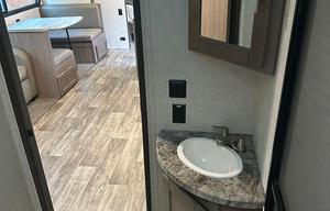 2021 Sunset Trail SS272BH RV rental photo 11