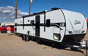 Spacious Shasta I-5–Sleeps 10 | Triple A/C & Bunks