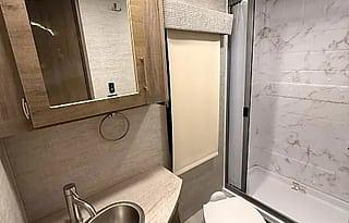 Luxurious 2022 Entegra Qwest 24L