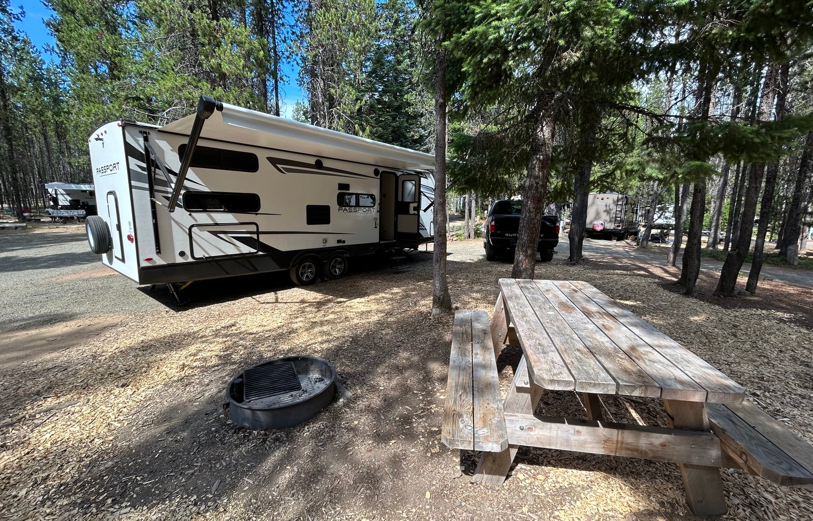 Pet & kid friendly 2022 Keystone Passport 268BH