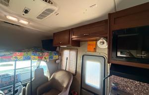 2016 Thor Motor Coach Chateau 24C