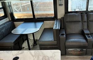 2023 Jayco Whitehawk 36' Sleeps 5