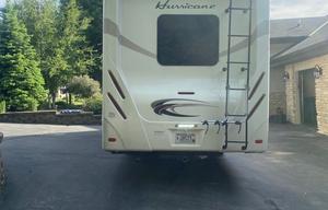 30 Ft Class A Motor Coach - Pets Allowed