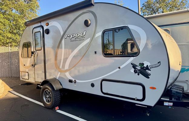2019 R-Pod 189 - "Hoppy II" a Happy Camper