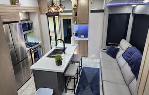 2023 Grand Design Momentum 399TH-R