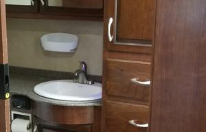 2017 Fleetwood RV Bounder 35K