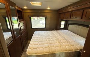 *New Listing* 2016 Thor Freedom Elite 29FE