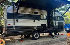 2022 Cherokee Wolf Pup 16BHS RV rental photo 2