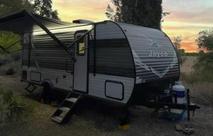 Brand New-2027 Jayco Jay Flight - Couples Trailer