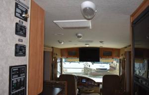 2010 Winnebago Vista 30W