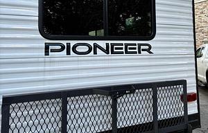 2022 Heartland Pioneer RD 210 RV rental photo 6