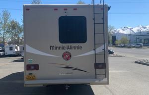 HEISENBERG - 2016 Minnie Winnie 31H Bunkhouse