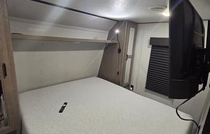 2020 Keystone RV Hideout 31BHDSWE